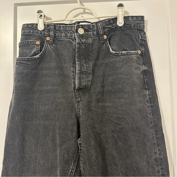 Zara Black Distressed Straight Leg Jeans Size 12 Women’s - Picture 3 of 9